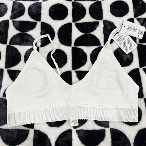 Lululemon Ever Essentials & Truly Tranquil Bralettes - Picture 2 of 9